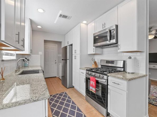 10621  Mapleridge Drive , Dallas Texas 75238