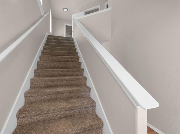 1205 E Powell Avenue , Fort Worth Texas 76104
