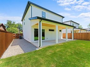 2826  Rochester Street , Dallas Texas 75215