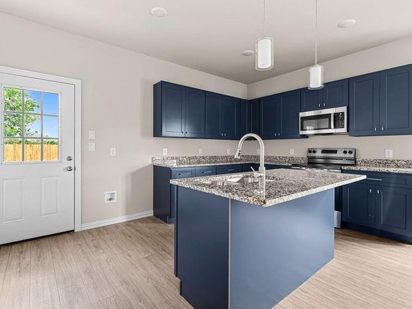 320 W gambrell Street , Fort Worth Texas 76115