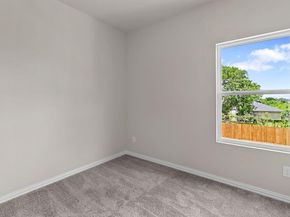 320 W gambrell Street , Fort Worth Texas 76115