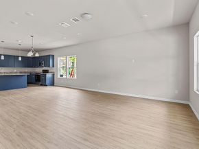 320 W gambrell Street , Fort Worth Texas 76115