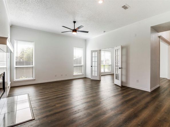 1420  Dudley Drive , Carrollton Texas 75007