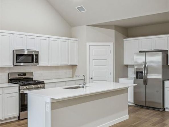 1404  Companero Street , Haslet Texas 76052