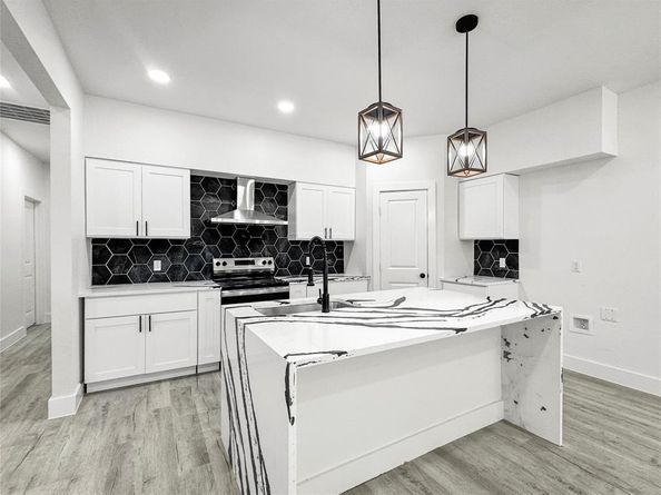 3104  Delafield Lane , Dallas Texas 75227