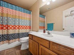 202  Creek Point Lane , Arlington Texas 76002
