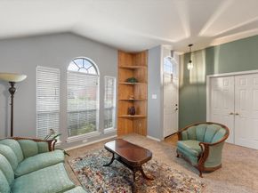 202  Creek Point Lane , Arlington Texas 76002