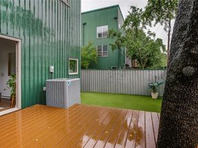 3801  San Jacinto   E, Dallas Texas 75204