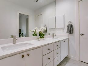 3801  San Jacinto   E, Dallas Texas 75204