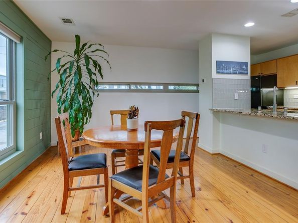 3801  San Jacinto   E, Dallas Texas 75204