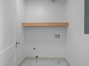 662  Fox Avenue , Lewisville Texas 75057