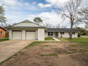 662  Fox Avenue , Lewisville Texas 75057