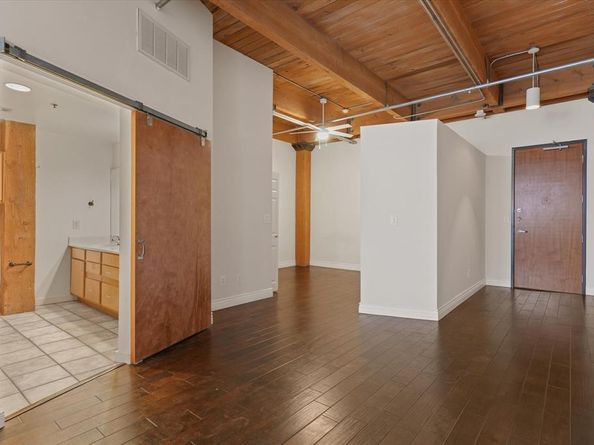 509  Elm Street  206, Dallas Texas 75202