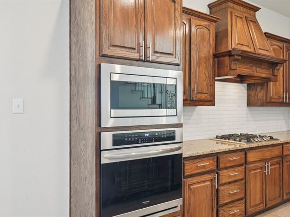 821  Beeville Court , McKinney Texas 75071