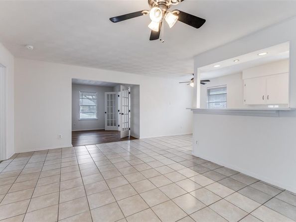 10535  Chesterton Drive , Dallas Texas 75238