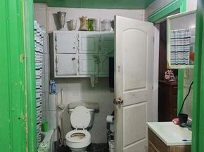 301 N Hampton Street , Fort Worth Texas 76102