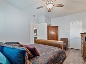 8601  Park Lane  323, Dallas Texas 75231