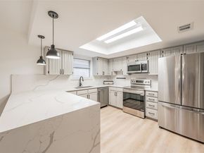 6514  Aires Drive , Arlington Texas 76001