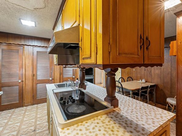 2617  Loraine Street , Fort Worth Texas 76106