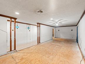 2617  Loraine Street , Fort Worth Texas 76106