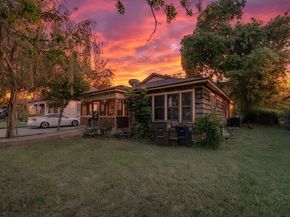 2617  Loraine Street , Fort Worth Texas 76106