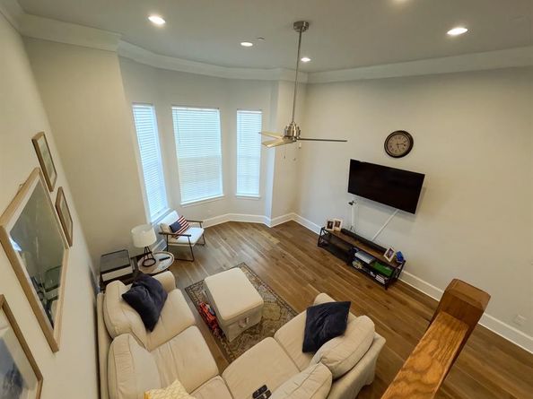 4643  Warwood Lane , Dallas Texas 75219