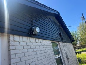 1306  Elby Street , Irving Texas 75061