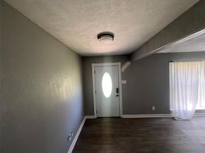 1306  Elby Street , Irving Texas 75061