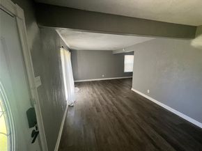 1306  Elby Street , Irving Texas 75061