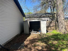 1306  Elby Street , Irving Texas 75061