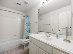 9024  Fox Hollow Trail , Irving Texas 75063