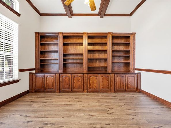 9024  Fox Hollow Trail , Irving Texas 75063