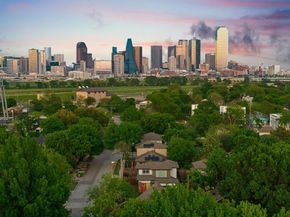 3367  Conroe Street , Dallas Texas 75212