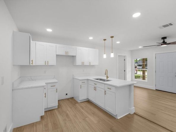 3524  Fairfax Street , Fort Worth Texas 76119