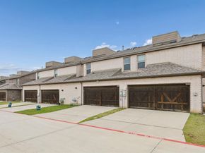 911  Ponds Edge Lane , Euless Texas 76040