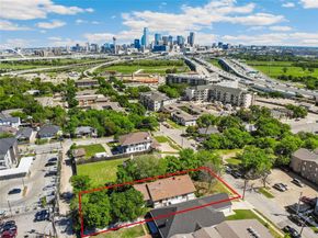 613 N Ewing Avenue , Dallas Texas 75203