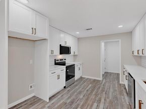 10833  Palace Way , Dallas Texas 75218