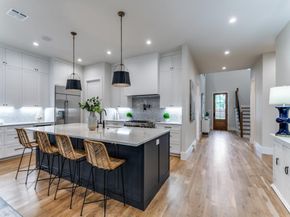3911  Hawick Lane , Dallas Texas 75220