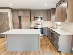 309 S Holiday Drive , Grand Prairie Texas 75052