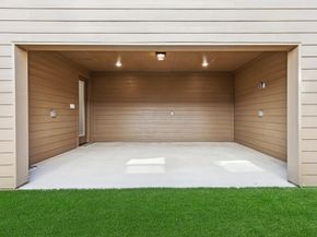 2534  Carmelita Street , Dallas Texas 75212