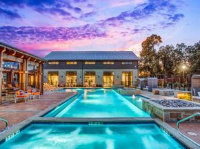 2534  Carmelita Street , Dallas Texas 75212