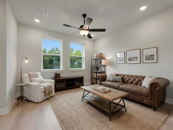 5809  Water Bridge Lane , Fort Worth Texas 76109
