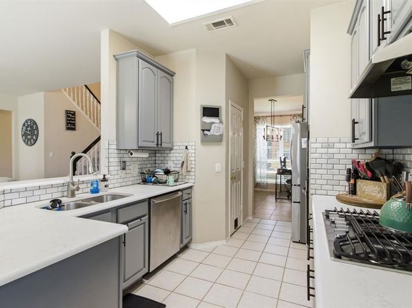 6625  Hayling Way , Denton Texas 76210