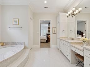 4715 W Northwest Highway , Dallas Texas 75220