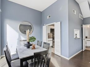 5990  Lindenshire Lane  111, Dallas Texas 75230