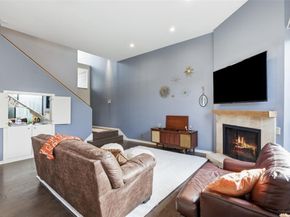 5990  Lindenshire Lane  111, Dallas Texas 75230