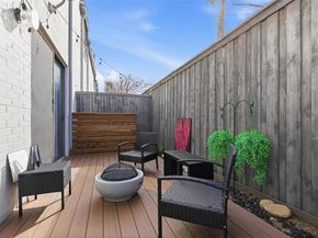 5990  Lindenshire Lane  111, Dallas Texas 75230