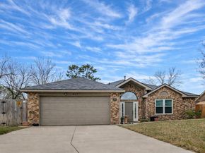 417  Hopewell Street , Grand Prairie Texas 75052