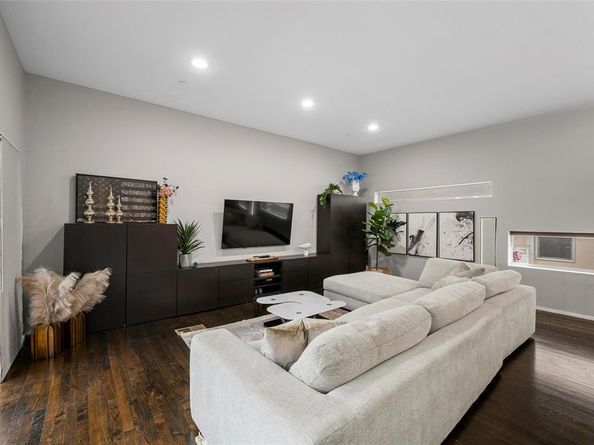 5205  Capitol Avenue  9, Dallas Texas 75206