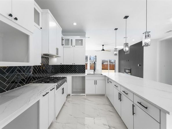 4107  Vineyard Drive , Dallas Texas 75212